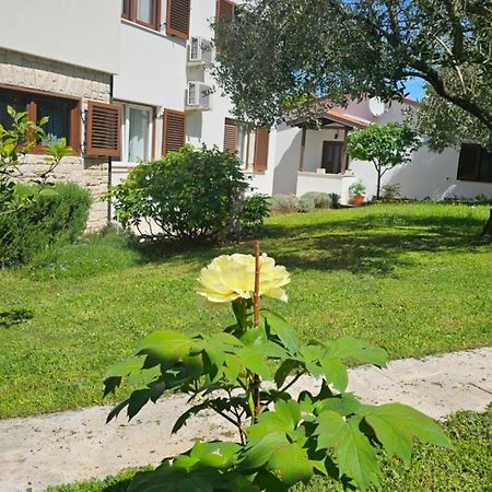 Apartments Dina Pula Dış mekan fotoğraf