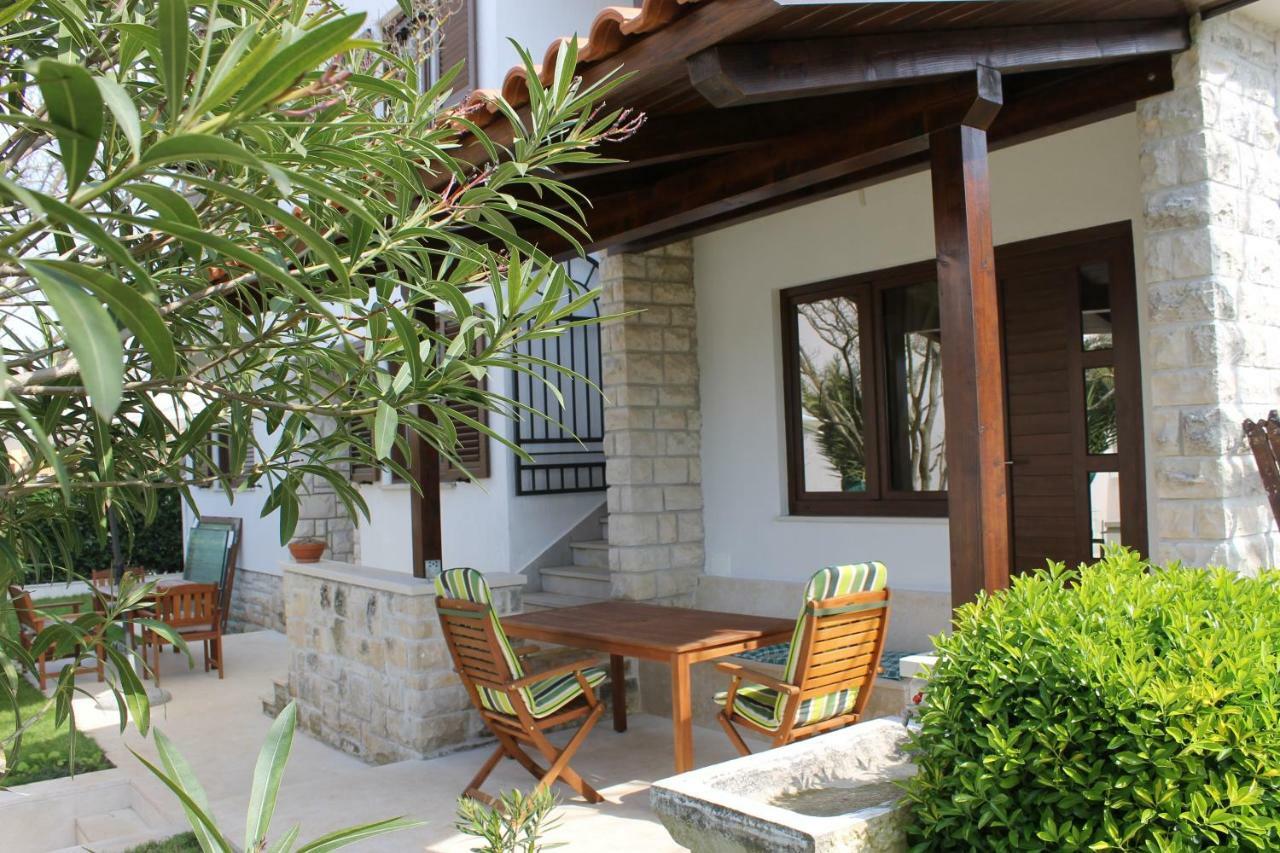 Apartments Dina Pula Dış mekan fotoğraf