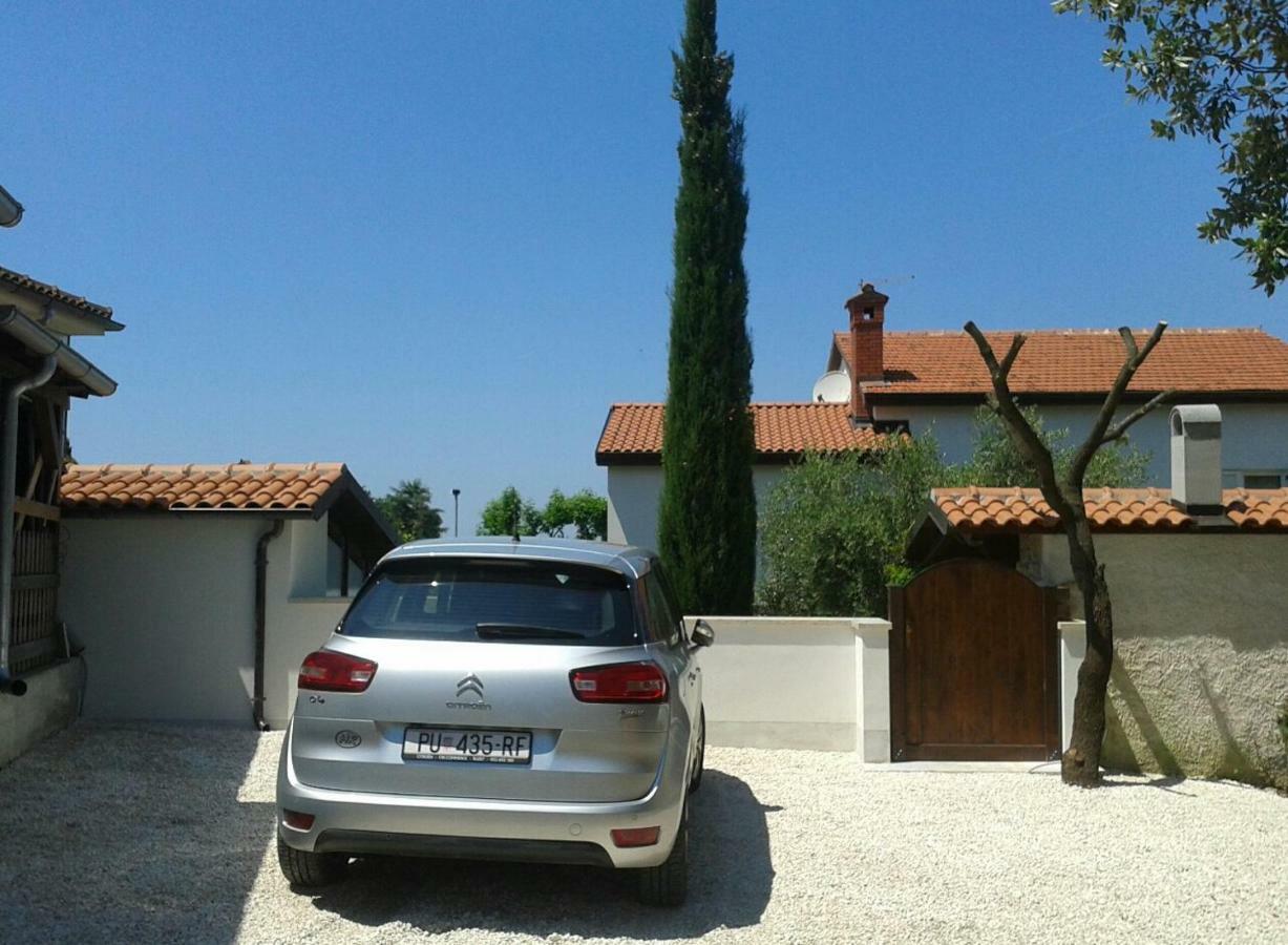 Apartments Dina Pula Dış mekan fotoğraf